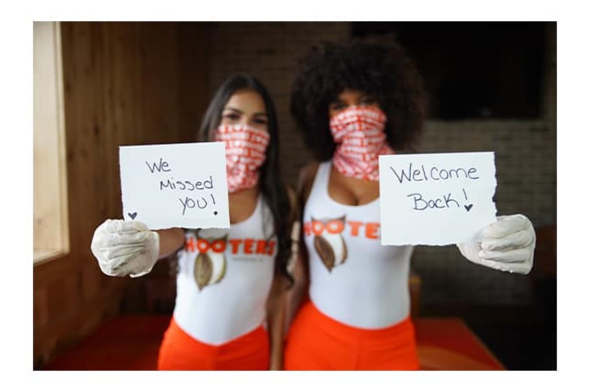 welcome back to hooters